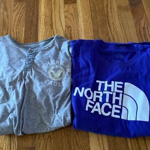 2 shirt lot American Eagle and The North Face size medium